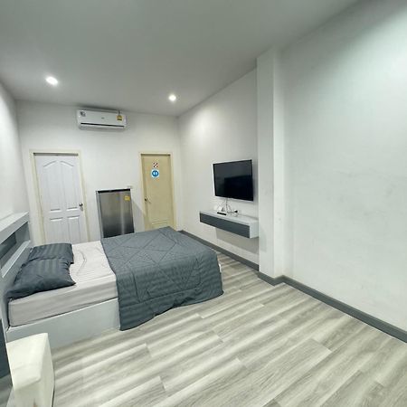 K&K Apartment Bang Phli Buitenkant foto