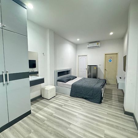 K&K Apartment Bang Phli Buitenkant foto